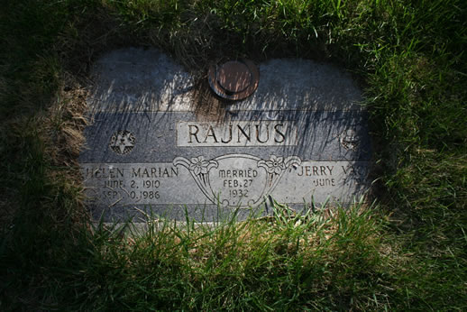Helen Rajnus and Jerry Rajnus Grave