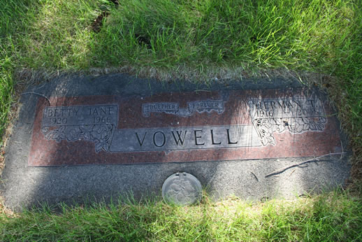 Betty Jane Vowell and Herman Vowell Grave