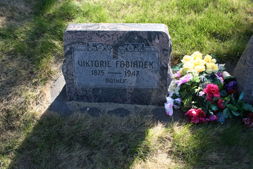Viktorie Fabianek Grave