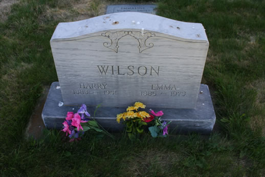 Harry Wilson and Emma Wilson Grave