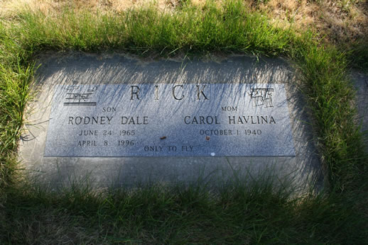 Rodney Rick and Carol Rick Grave