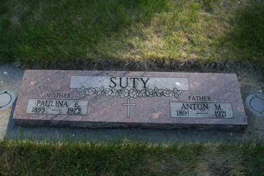 Paulina Suty and Anton Suty Grave