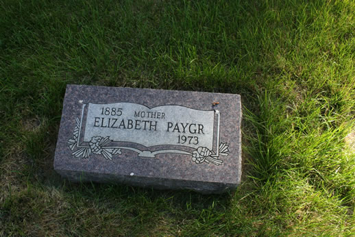 Elizabeth Paygr Grave