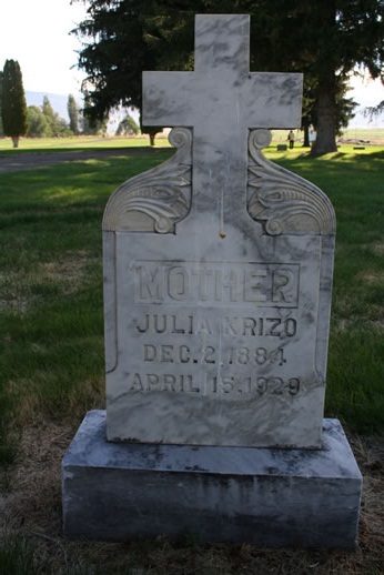 Julia Krizo Grave