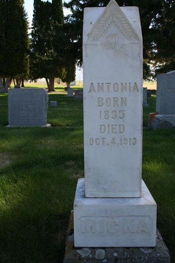 Antonia Micka Grave