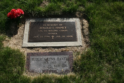 Jerold Haney and Roberta Lynn Haney Grave