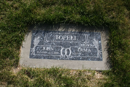 John Tofell and Erma Tofell Grave