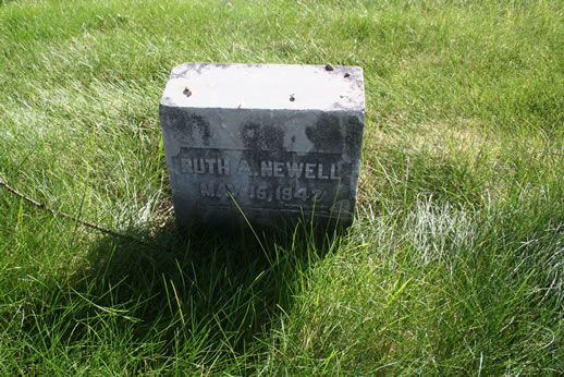 Ruth Newell Grave