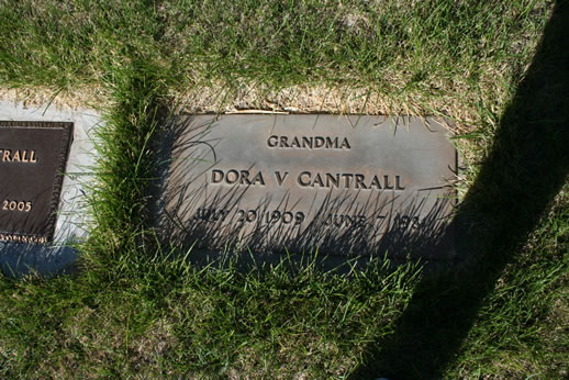 Dora Cantrall Grave
