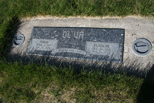 Frank Oliva and Blanche Oliva Grave