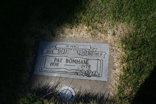Pat Bonham Grave