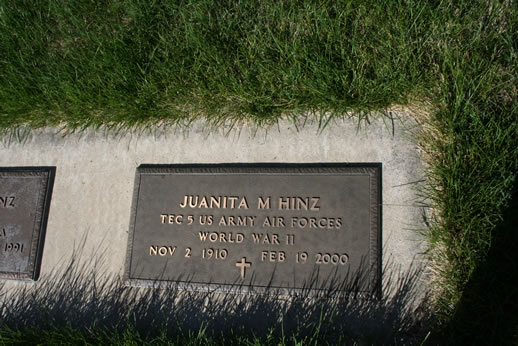 Juanita Hinz Grave