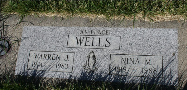 Warren Wells and Nina Wells Grave