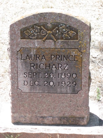 Laura Prince Richarz Grave