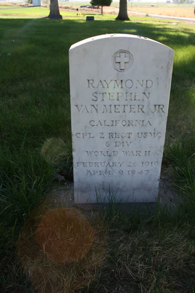 Raymond Van Meter Grave