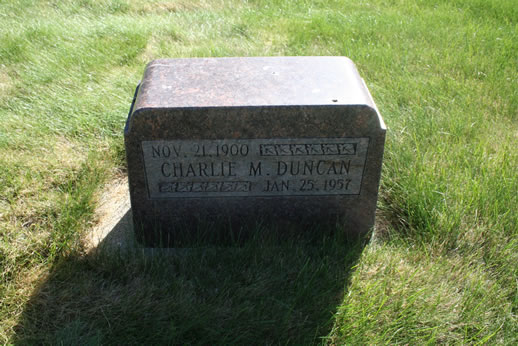 Charlie Duncan Grave